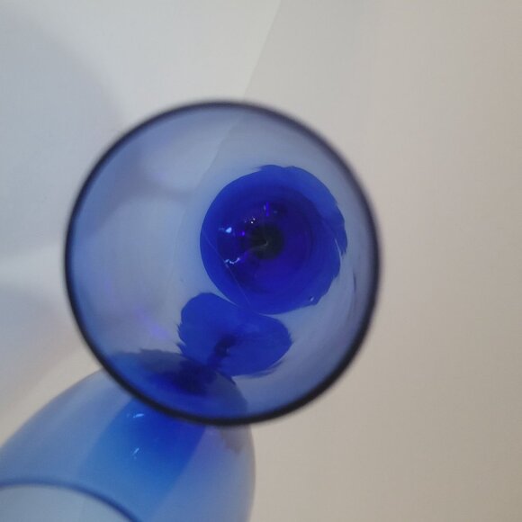 Set Of 2 Cobalt Blue Glass Champagne Flutes 9" Tall - Picture 4 of 6